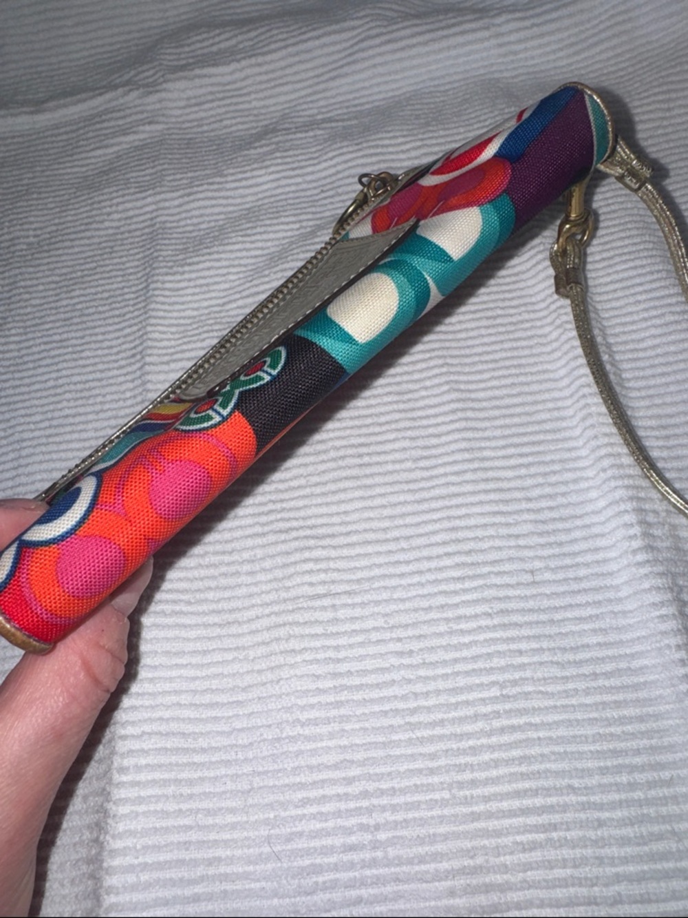 Coach Poppy early 2000’s Pop C Graffiti multicolor wristlet - Picture 10 of 16